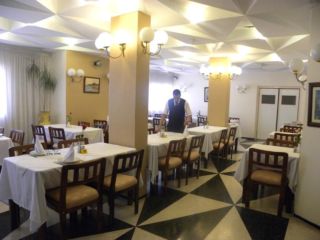 Hotel Aferni Agadir Buitenkant foto